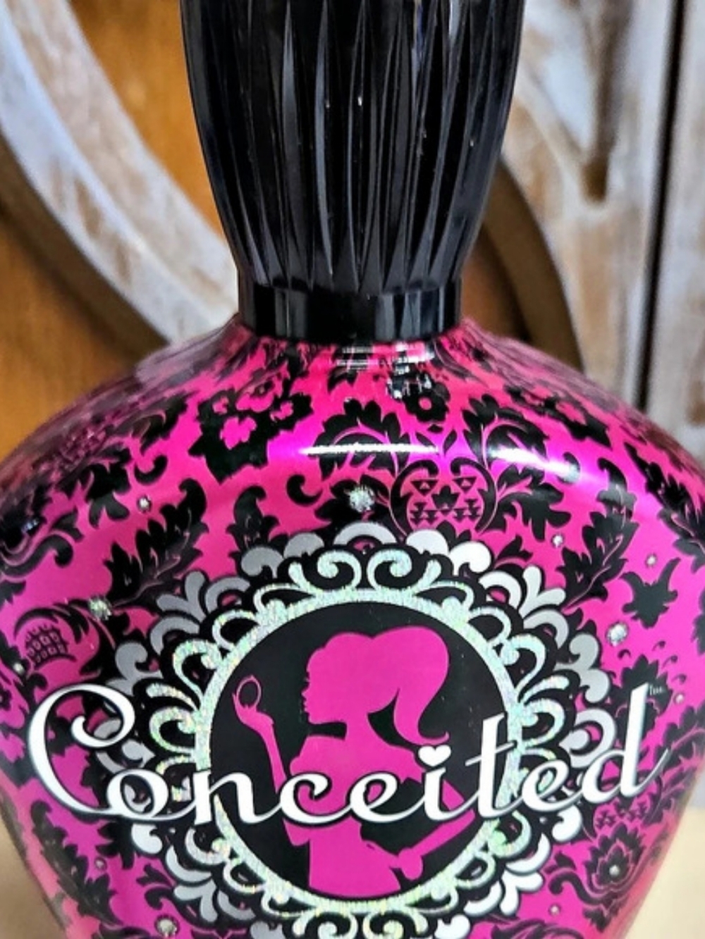 Conceited Body Oil Pink & Black 13.5 fl oz NWT - Picture 3 of 8